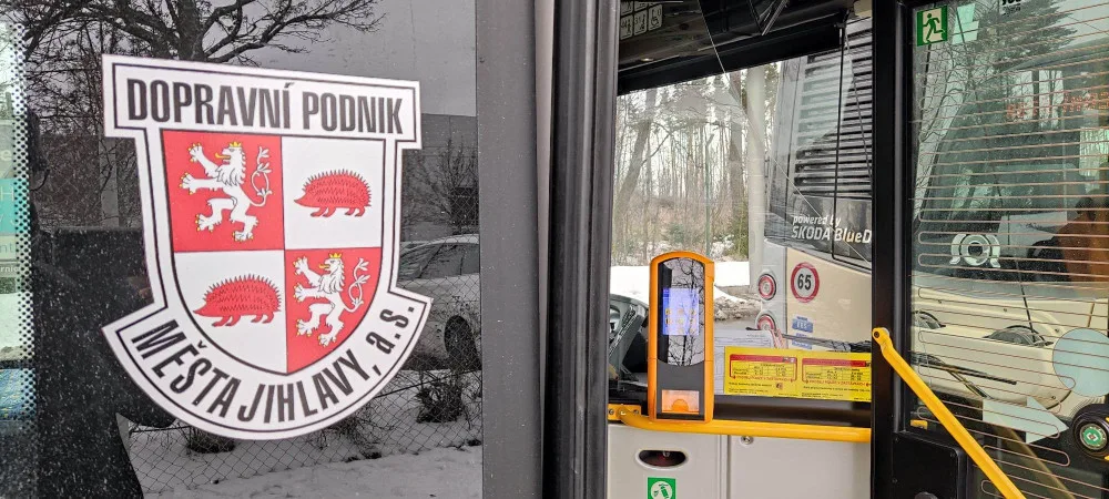 Nová trolejbusová trať do Bedřichova a průmyslové zóny slavnostně zprovozněna. Nové jízdní řády jsou platné od středy