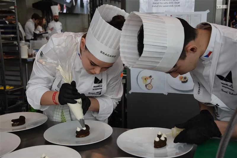 Tereza, David, Erik a Kristýna z jihlavské školy uspěli ve Francii. Mají nabídku na stáž v michelinské restauraci