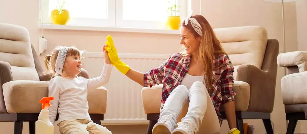 Jak na jednoduchý úklid? Vyzkoušejte jedlou sodu, ocet nebo nano houbičky