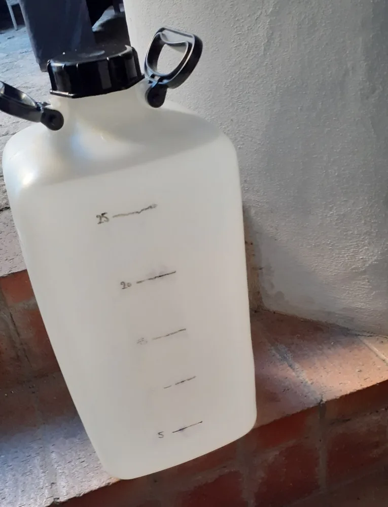 VIDEO: Celníci na D1 zastavili Bulhara, který pašoval cigarety. Dále našli 40 litrů neznačeného alkoholu