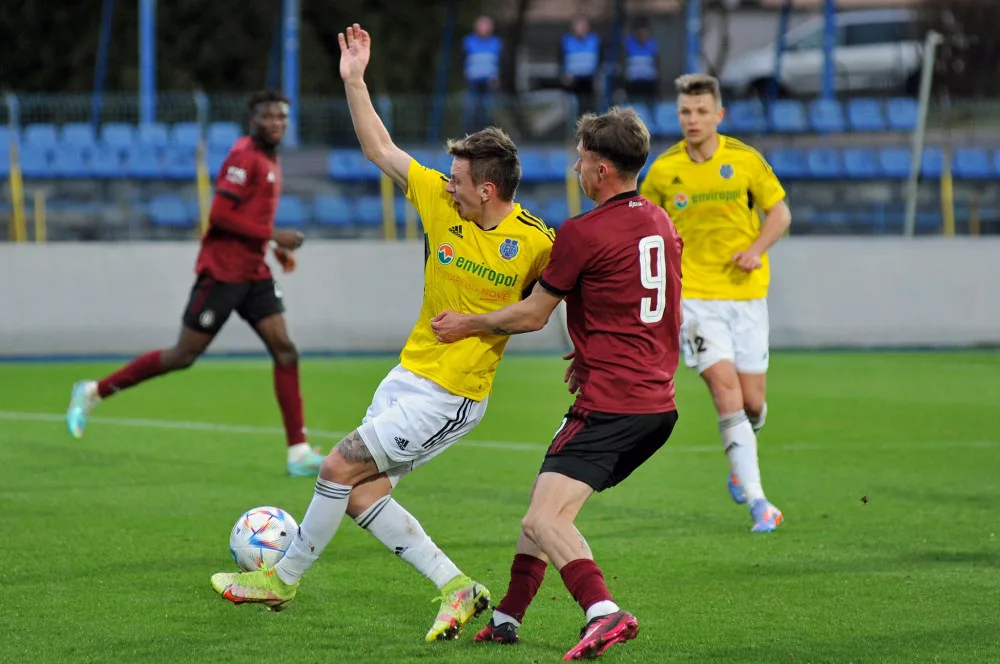 Vysočina ukončila sérii remíz a poprvé na jaře zvítězila. Rezervu Sparty zaslouženě porazila 2:1