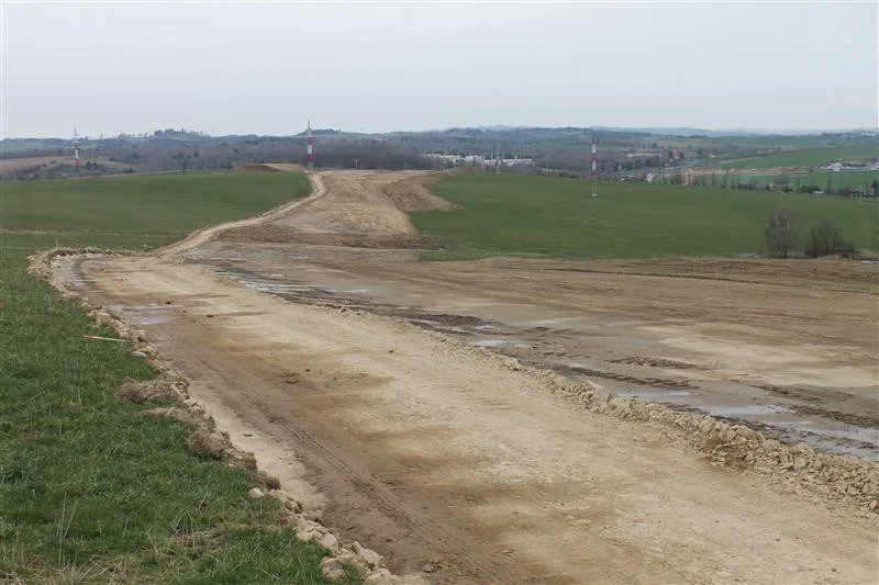 Aktuální stav prací na JV obchvatu Jihlavy, foto z konce března 2023