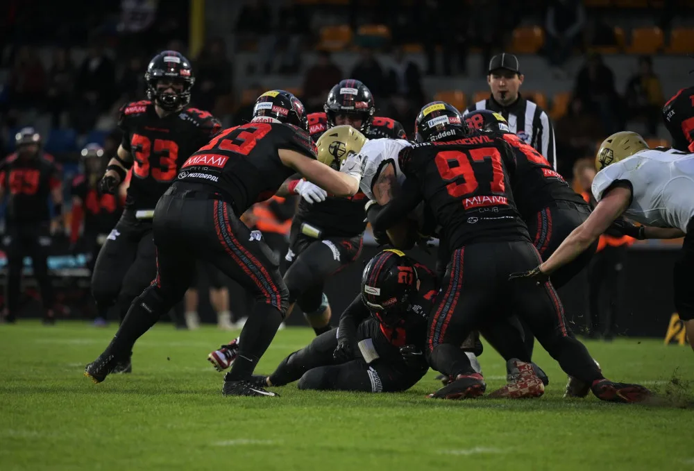 Gladiators drží stoprocentní bilanci, nad Znojmem vyhráli jednoznačně 49:6