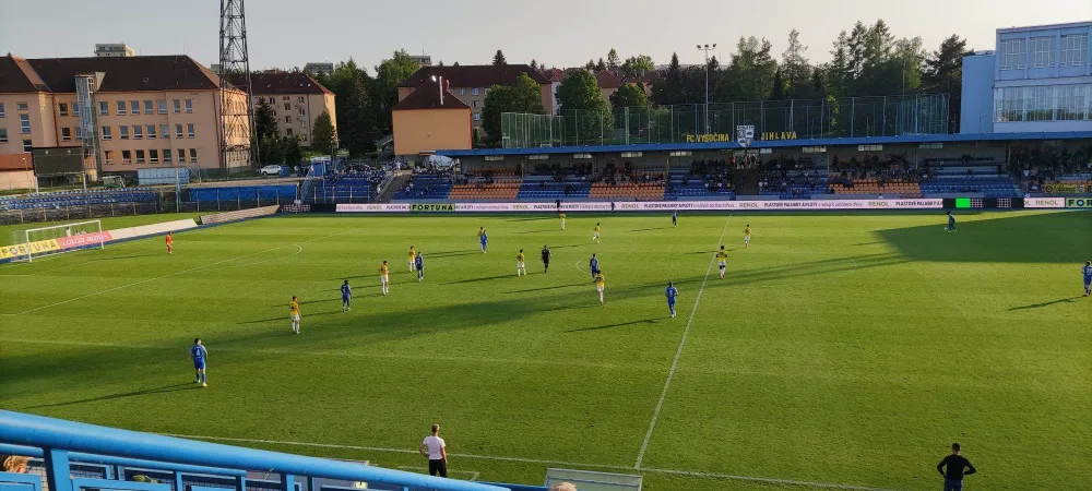 Fotbalová Vysočina si oddychla, po vysoké výhře nad Vlašimí zůstává druholigová