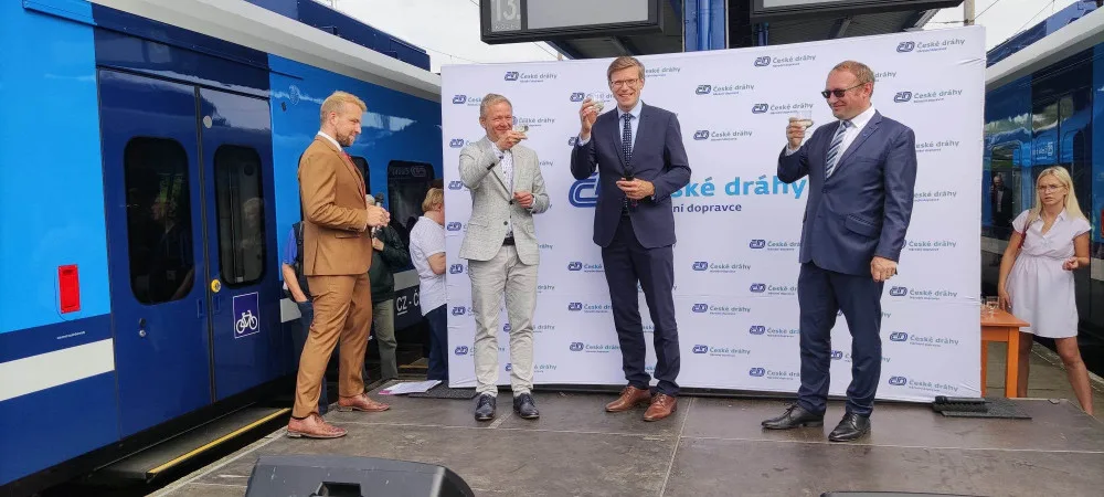 Moderna a komfort. Vysočinu budou brázdit nové vlaky, v pátek se do provozu předaly jednotky RegioPanter