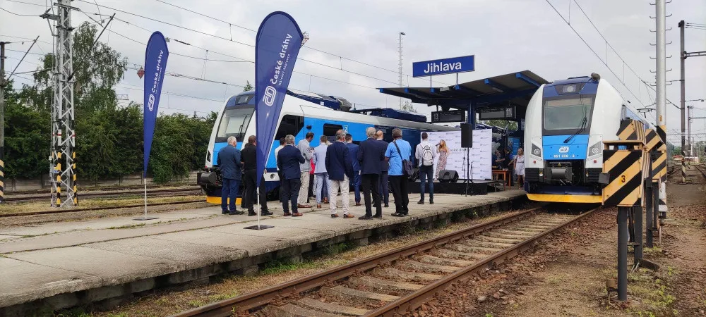 Moderna a komfort. Vysočinu budou brázdit nové vlaky, v pátek se do provozu předaly jednotky RegioPanter
