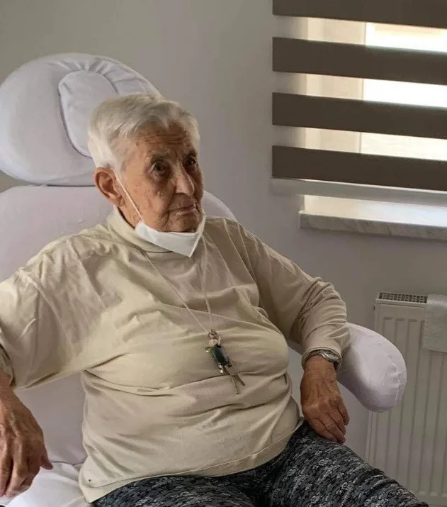 Úmrtí dlouholeté sestry z novoměstské nemocnice. Manžela poznala v Koreji, psala básně, aktivní byla i v důchodu