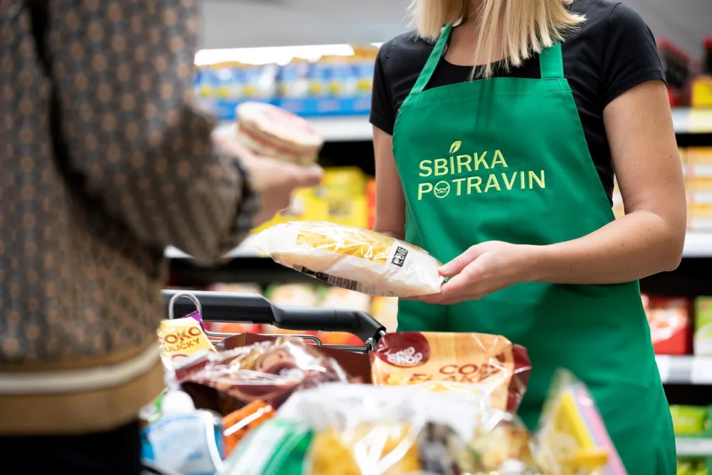 Spoluprací s potravinovými bankami nasytí PENNY stovky lidí denně