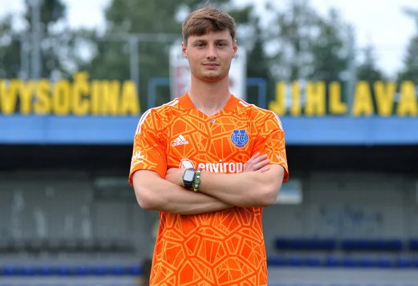 Z Manchesteru zpátky na Vysočinu. Smlouvu v Jihlavě podepsal brankář Ondřej Mastný