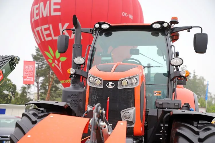 Země živitelka láká na nejsilnější traktor i největšího osla. Vyhrajte vstupenky a užijte si živitelku zadarmo