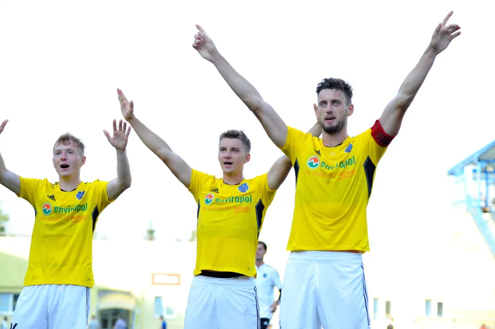 Sobotní bitva o první místo. Vysočina bude hájit neporazitelnost na hřišti pražské Dukly