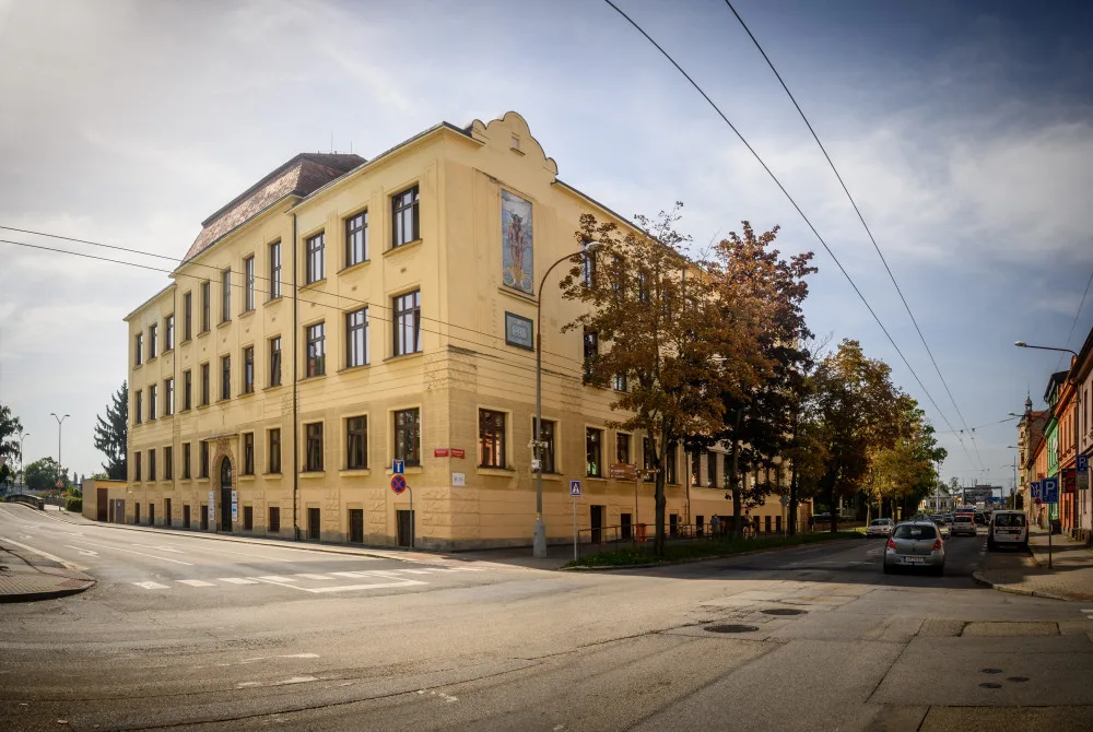 Stavba budovy Střední školy obchodní započala před 115 lety