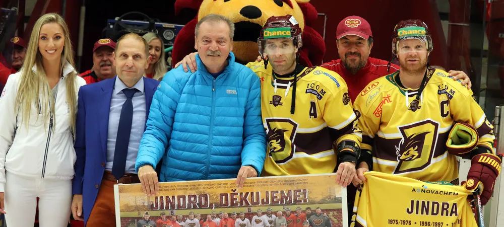 Zemřel Jindřich Hurda, legendární masér a kustod Dukly Jihlava. Byl to skvělý borec, vzpomínají hráči