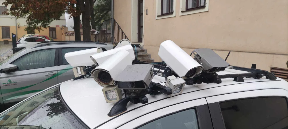Monitorovací auto již vyjelo do jihlavských ulic. Dohlédne i na přestupky, nahradí práci pětatřiceti strážníků