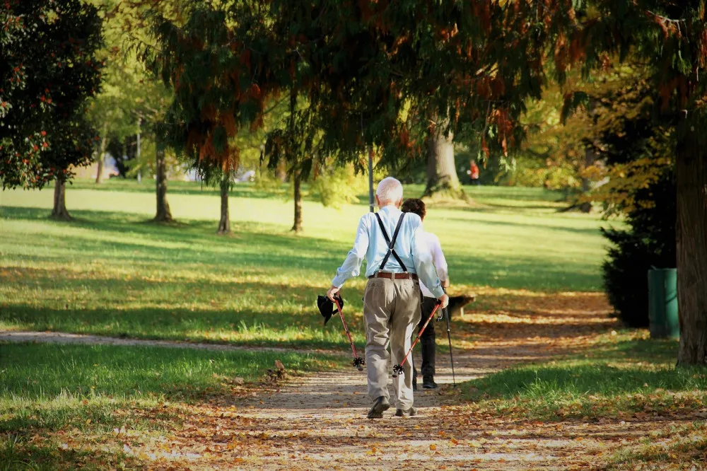 Počasí na týden: V ČR bude dál nadprůměrně teplo, od úterý meteorologové hlásí přeháňky a déšť