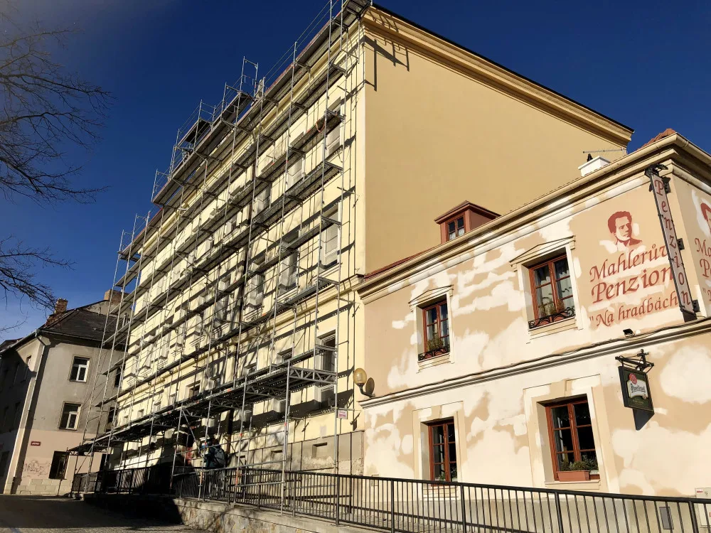 Ukrajinský dům v Jihlavě prochází rekonstrukcí, teď tam je 10 uprchlíků. Najdou v něm zázemí spolky?