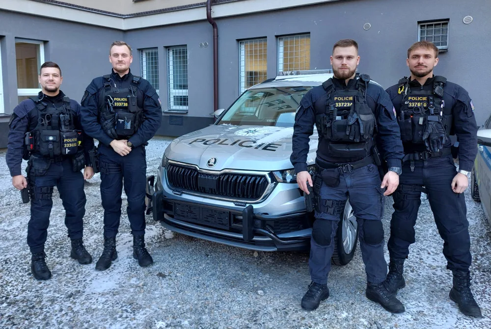 Čtveřice oceněných policistů, kteří zachránili život ženy z Jihlavy