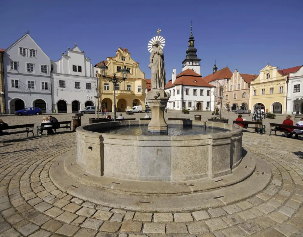 Parkování v centru Pelhřimova se letos prodraží. Foto: facebook Radnice Pelhřimov