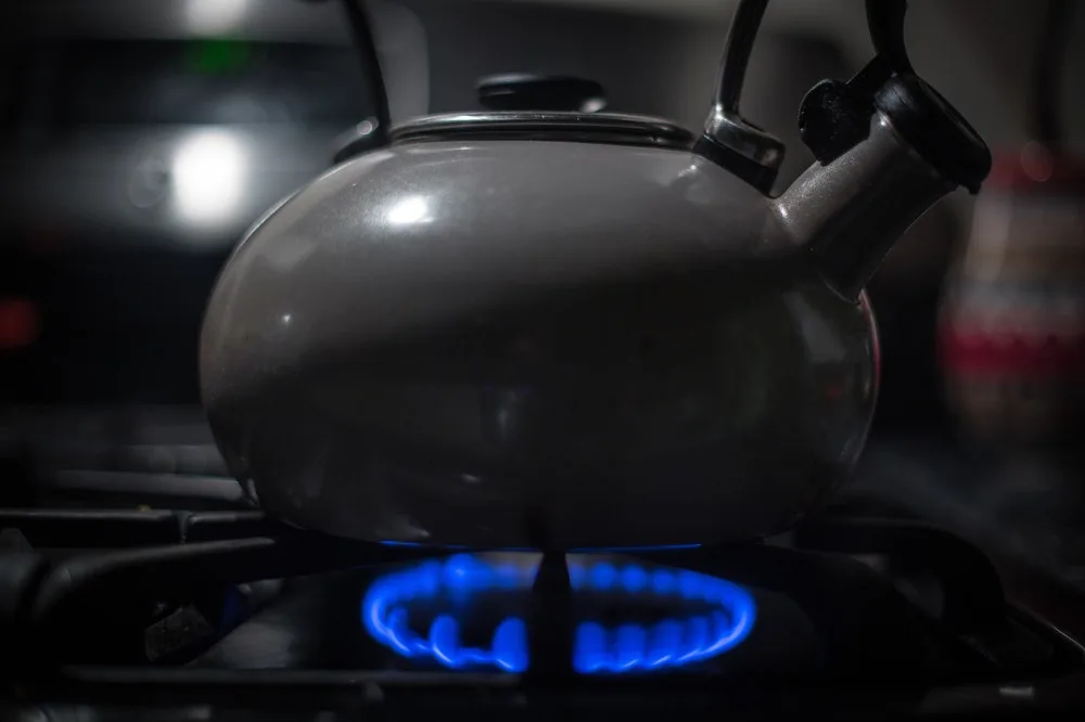 Energetická chudoba sužuje statisíce Čechů. Řešme také energetickou gramotnost, říká ekonom
