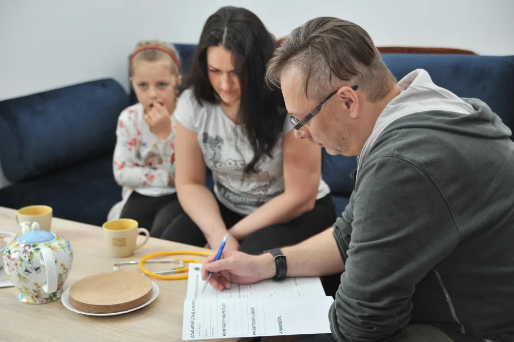 Každodenní pomoc těžce nemocné holčičce. Jihlavský domácí hospic teď přijímá i dětské pacienty