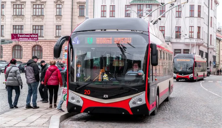Jihlavský dopravní podnik koupí dvanáct trolejbusů, chystají se masivní investice do trolejové sítě