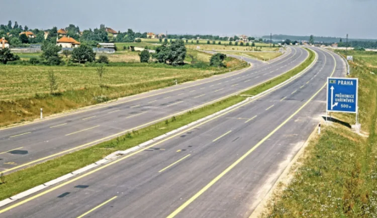 Jeden z úseků těsně po dokončení, zdroj: ŘSD