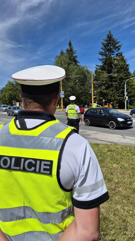 Regulovčík 2024: V Jihlavě soutěžili policisté, na rušné křižovatce se na hodinu vypnuly semafory