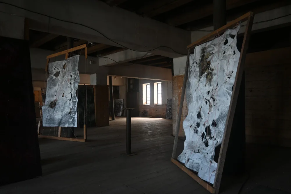 VIDEO: Jihlava může být rájem filmařů. Prohlédli si vysokou školu, Silo, Modetu i helenínskou textilku