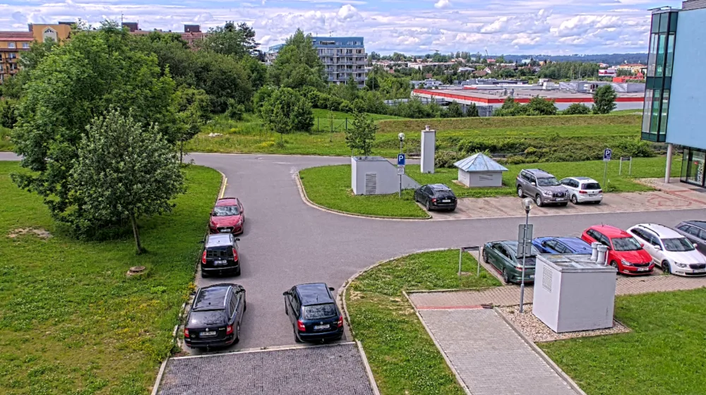 Téměř 200 aut se vejde na nové parkoviště u jihlvaské nemocnice. Stavba začne za pár dní. Foto: poskytla Nemocnice Jihlava