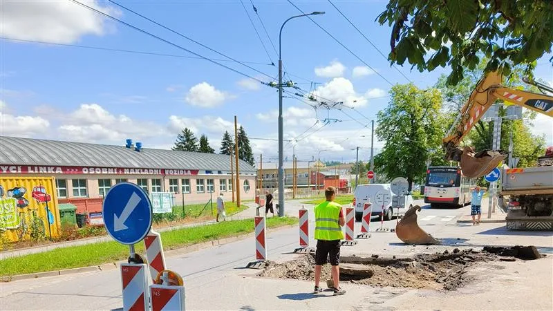Hlavní tah na Brtnici a na Třebíč je před víkendem opět průjezdný, práce byly dokončeny dříve. Foto: Město Jihlava