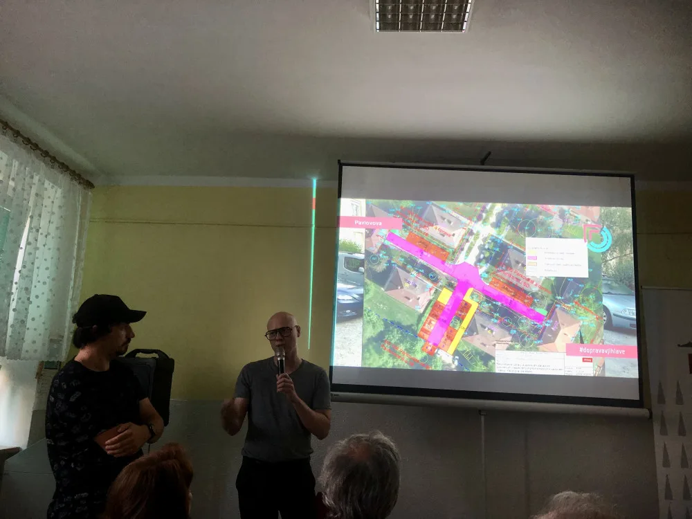 VIDEO: Jihlavané debatovali o nových pravidlech parkování. Jste asociální, zaznělo směrem k radnici