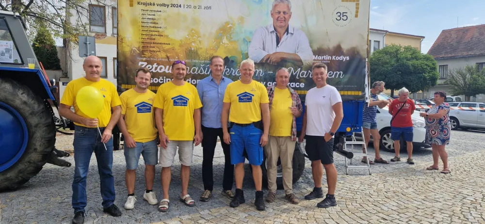 Starosta Třeštice Martin Kodys pojal svou kampaň opravdu netradičně, strávil týden v kabině Zetoru