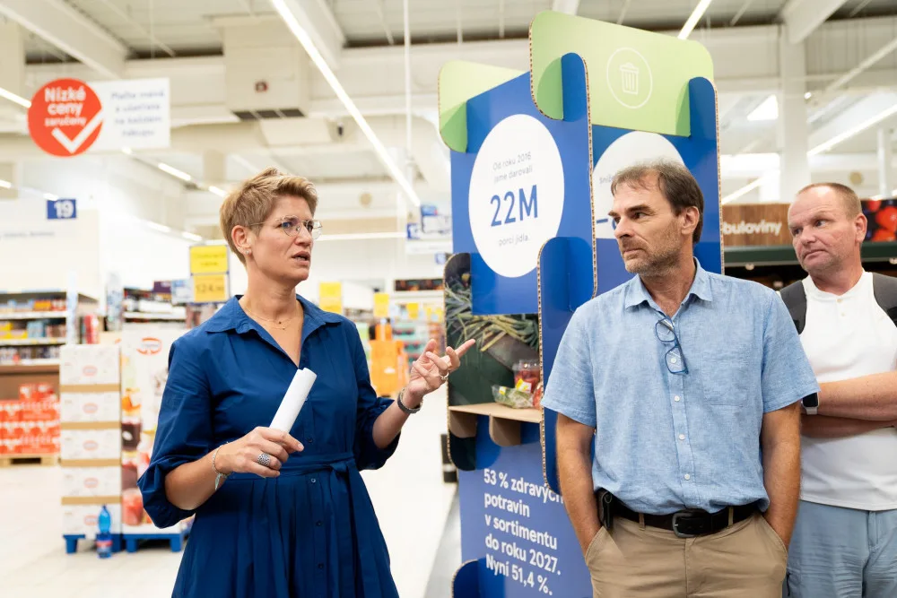 Tesco v Jihlavě rozšiřuje nabídku zdravých potravin, daruje tuny potravin lidem v nouzi, optimalizuje obaly a snižuje uhlíkovou stopu