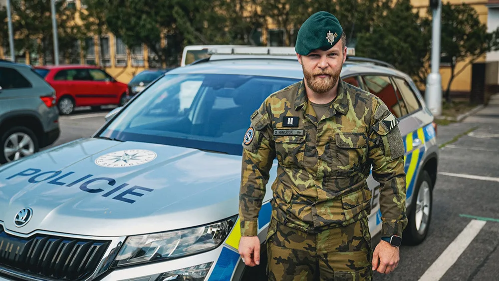 (NE)OBYČEJNÍ: Akce i informace. YouTuber a voják Tankista bere diváky do zákulisí bezpečnostních sborů