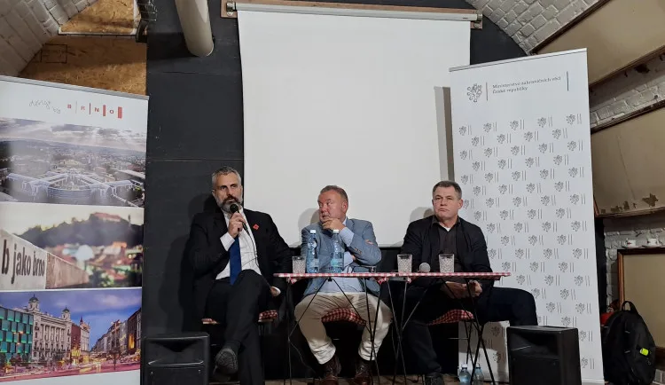Rusko má permanentní pocit ublíženosti, sdělil v rámci diskuze vládní koordinátor strategické komunikace