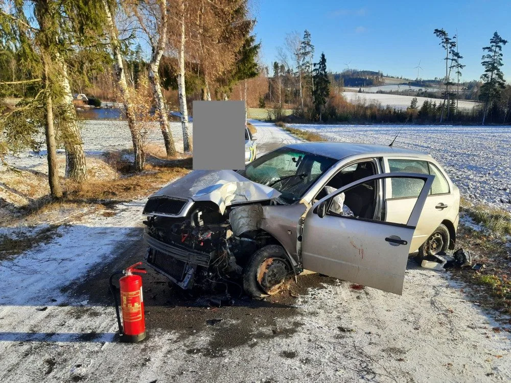 U Sedlejova vážně havaroval řidič Škody Fabie. Vrtulník ho transportoval do brněnské nemocnice. Foto: Se svolením Policie ČR