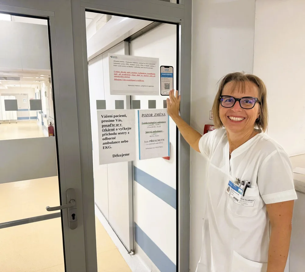Nová služba Nemocnice Pelhřimov usnadňuje komunikaci neslyšícím pacientům.