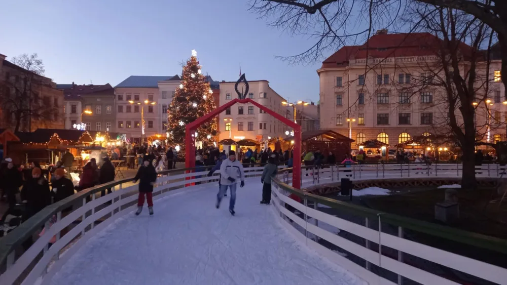 Jak to sviští na kruhovém kluzišti? Jihlavská Drbna to byla vyzkoušet
