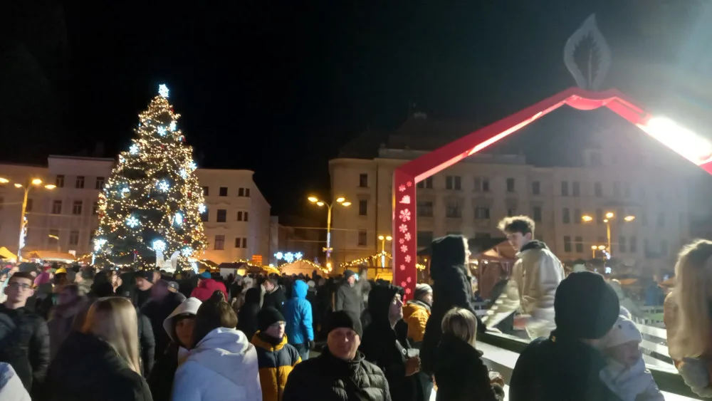 Rozsvěcení vánočních stromečků i letos podpořil ČEZ. Ty nejpovedenější finančně odmění