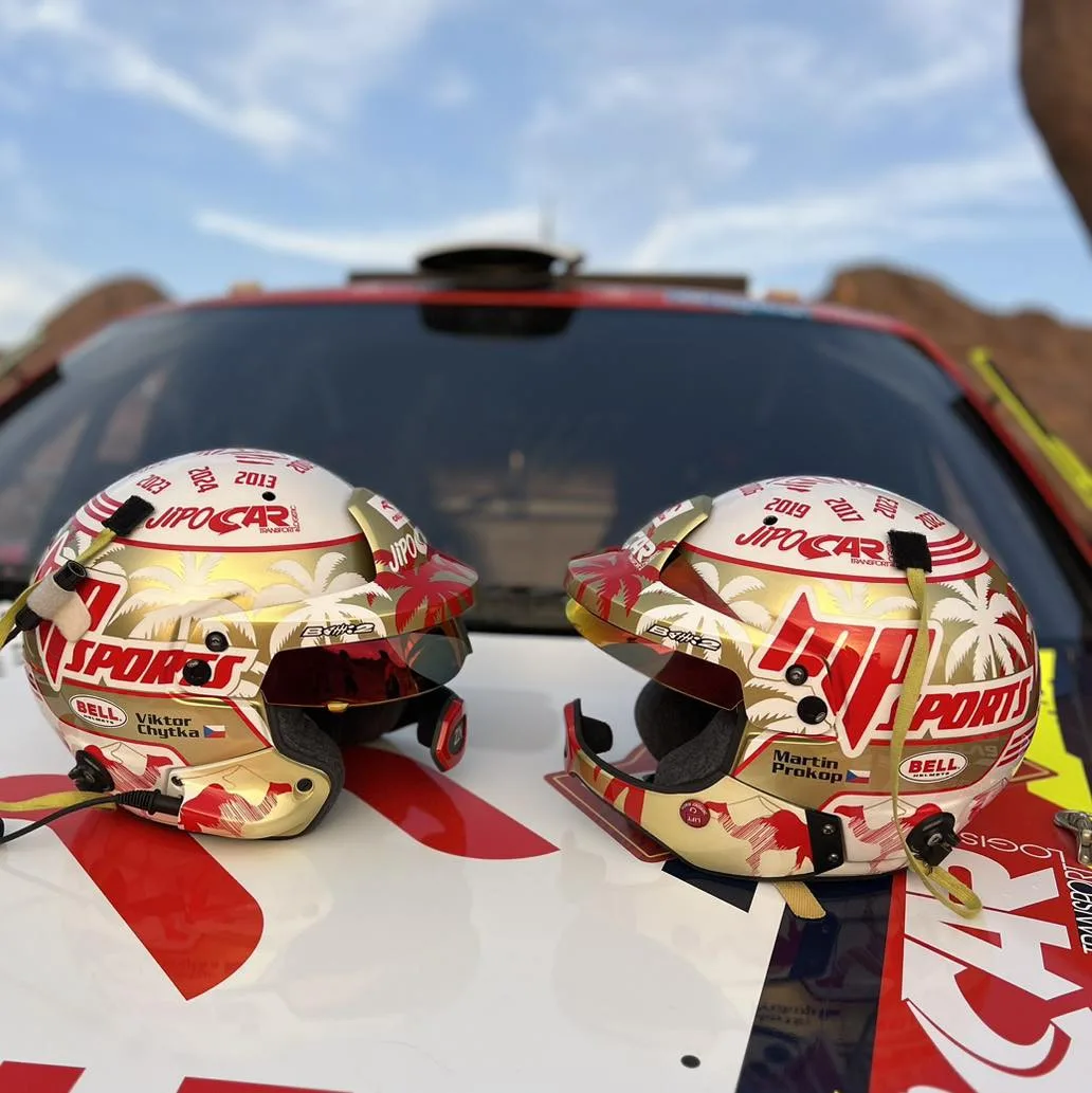 Martin Prokop startuje do své desáté Rally Dakar. Štěstí mu přišel popřát i prezident Petr Pavel