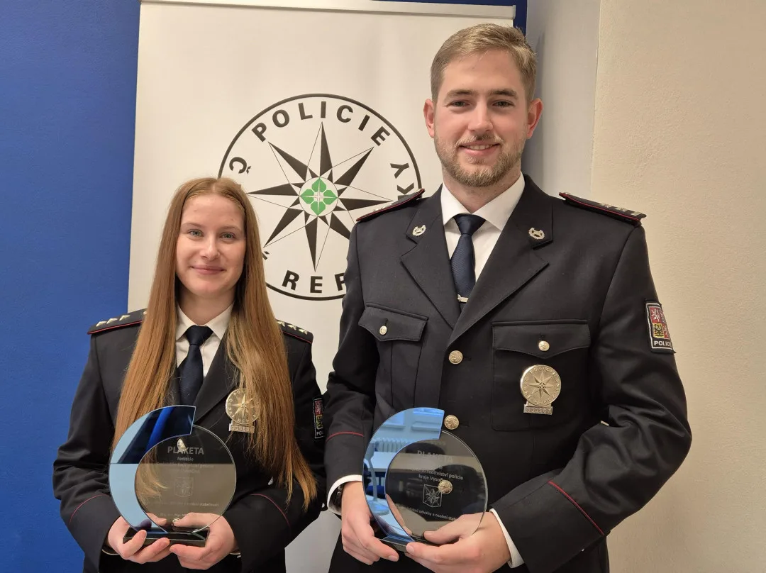 Muž chtěl ukončit život skokem z vysílače. Policisté mu to rozmluvili. Foto: Se svolením Policie ČR
