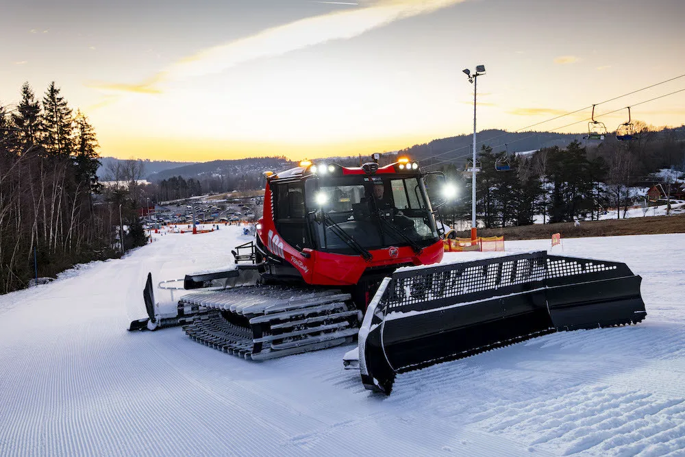 Rodinný areál Lipno jako první v České republice pořídil rolbu s unikátní technologií SNOWsat LiDAR