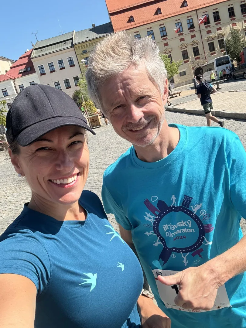 Miloš Vystrčil a Eva Decroix na Jihlavském půlmratonu 2024. Foto: Miloš Vystrčil (facebook)