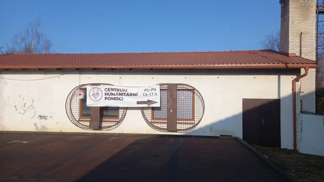Centrum humanitární pomoci stále funguje. Pomáhá nejen materiálně, ale také v socializaci