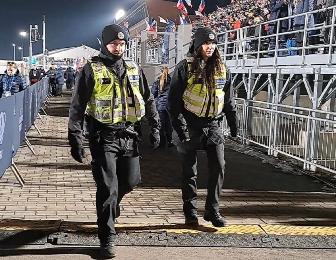 Světový pohár v biatlonu začal bez problémů, policie řešila alkohol za volantem. Foto: Se souhlasem Policie ČR