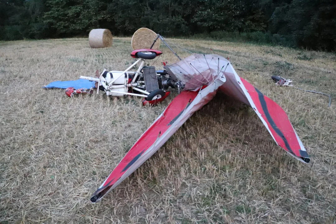 Pilot, který loni zahynul v Sazomíně po pádu motorového kluzáku, měl v krvi THC