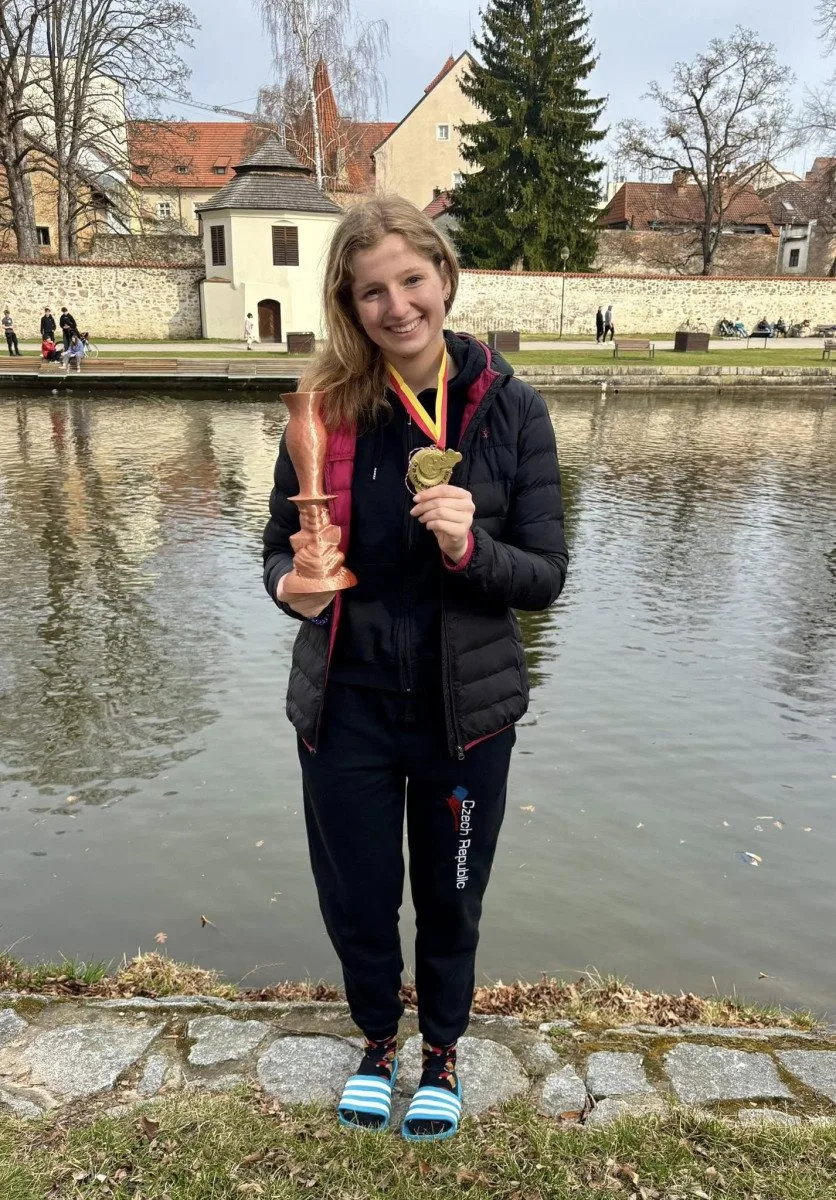 Zimní plavkyně Andrea Klementová je opět Sportovec města Třebíče, v sobotu vyhrála další závody