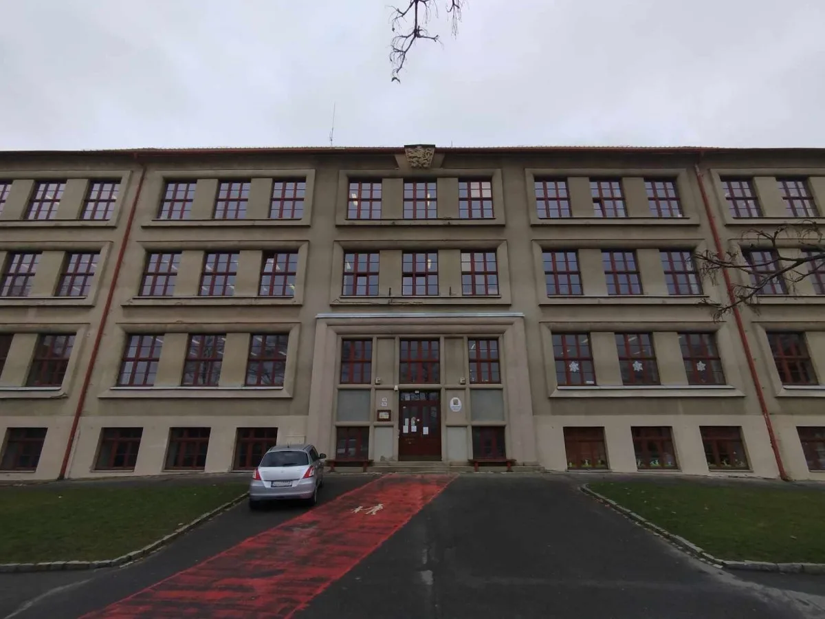 Základní škola Havlíčkova se ani letos nedočká rekonstrukce, vítězná firma couvla
