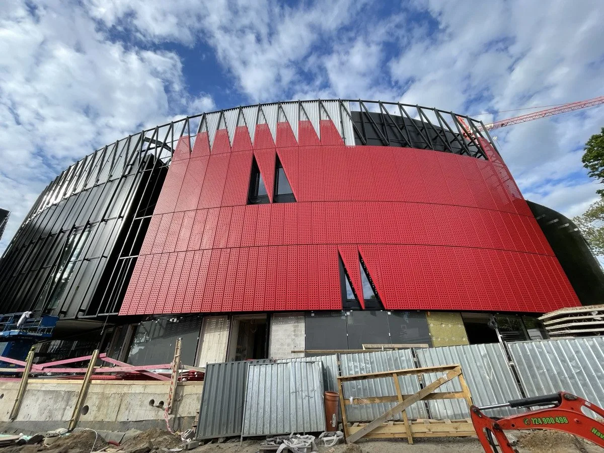 Foto ze stavby arény, 10. květen 2025