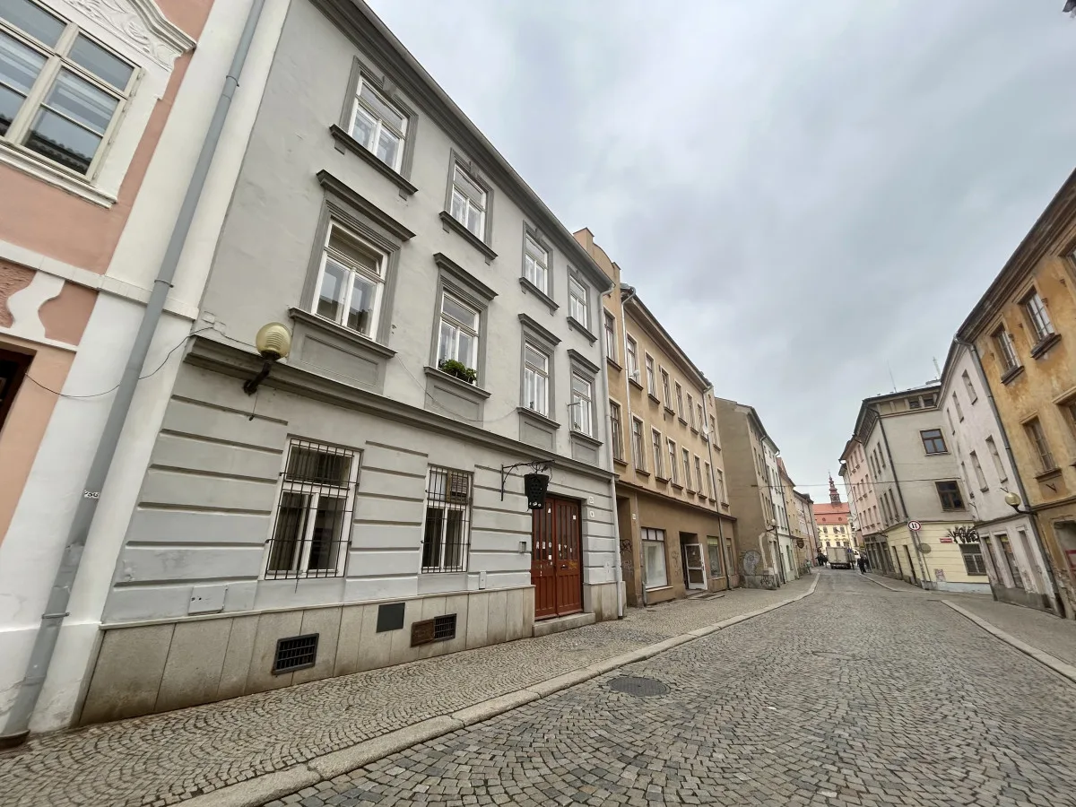 Konečně se podařilo pronajmout Mikulku. Bude tam kavárna a bar, zřejmě od června